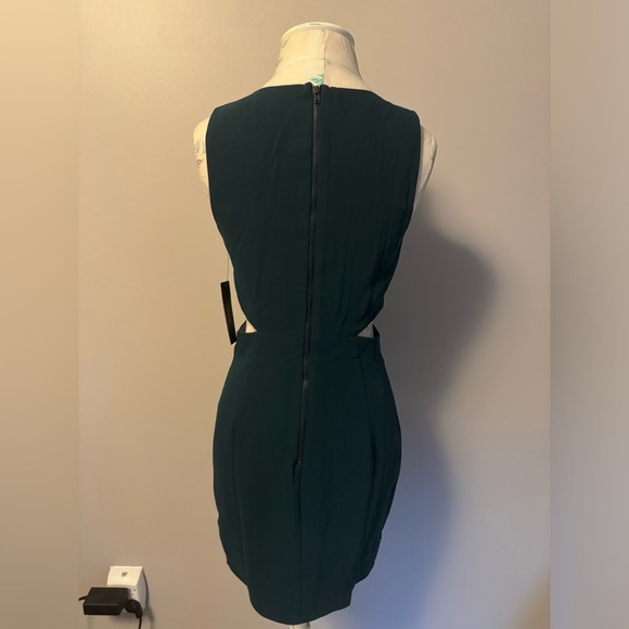 Green Lulus dress - Picture 2 of 5